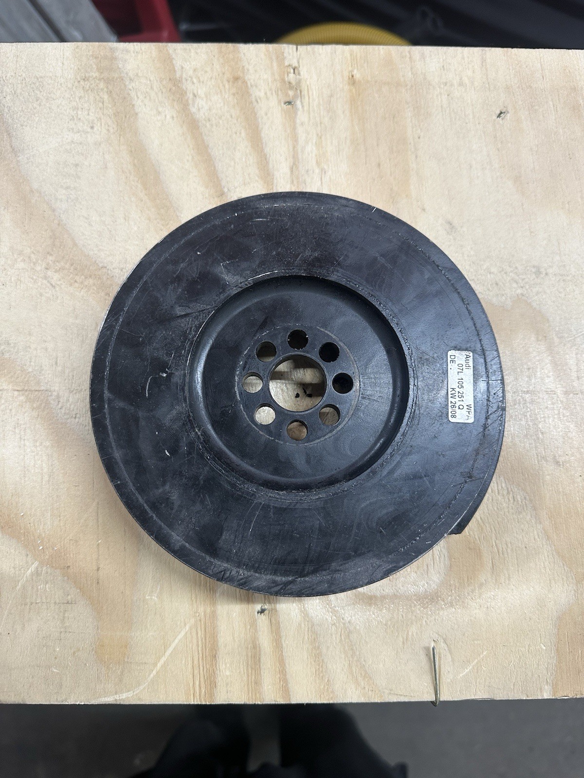 Lamborghini Huracan Or R8 Damper & Pulley ( 077105251 )