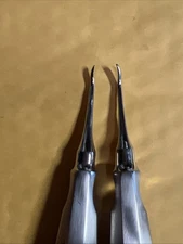 V Mueller Oral Surgery Elevators Mo11100 And Mo11105.                    Box 110