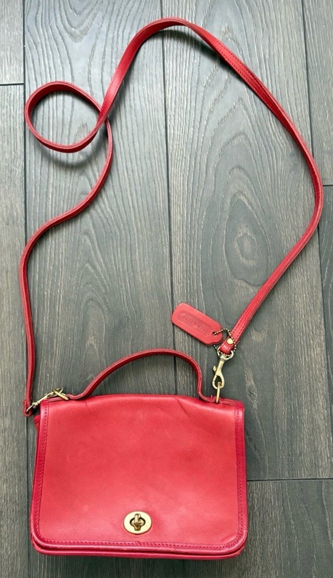 Vintage Coach Leather Dinky Bag Red Amazing Condition M4N-4154