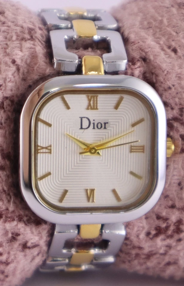 Красивые женские кварцевые часы Dior с серебряным циферблатом со стальным ремешком «Поднимите свой стиль» - Изображение 3 из 4