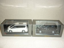 Kyosho 1/43 Nissan Serena C26 2010 White/Black 2pcs Set Collector's