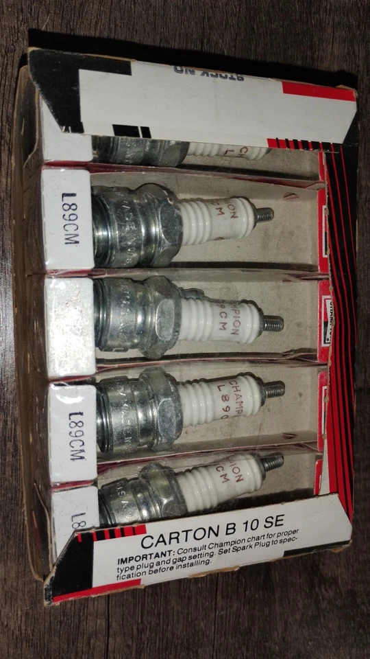 Champion pack of 10 #L89CM Spark Plug 815. - Image 3 of 4