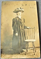 Attractive Lady - Real Photo Postcard (RPPC)-Stamp Box -ARTURA (1910-1924). 