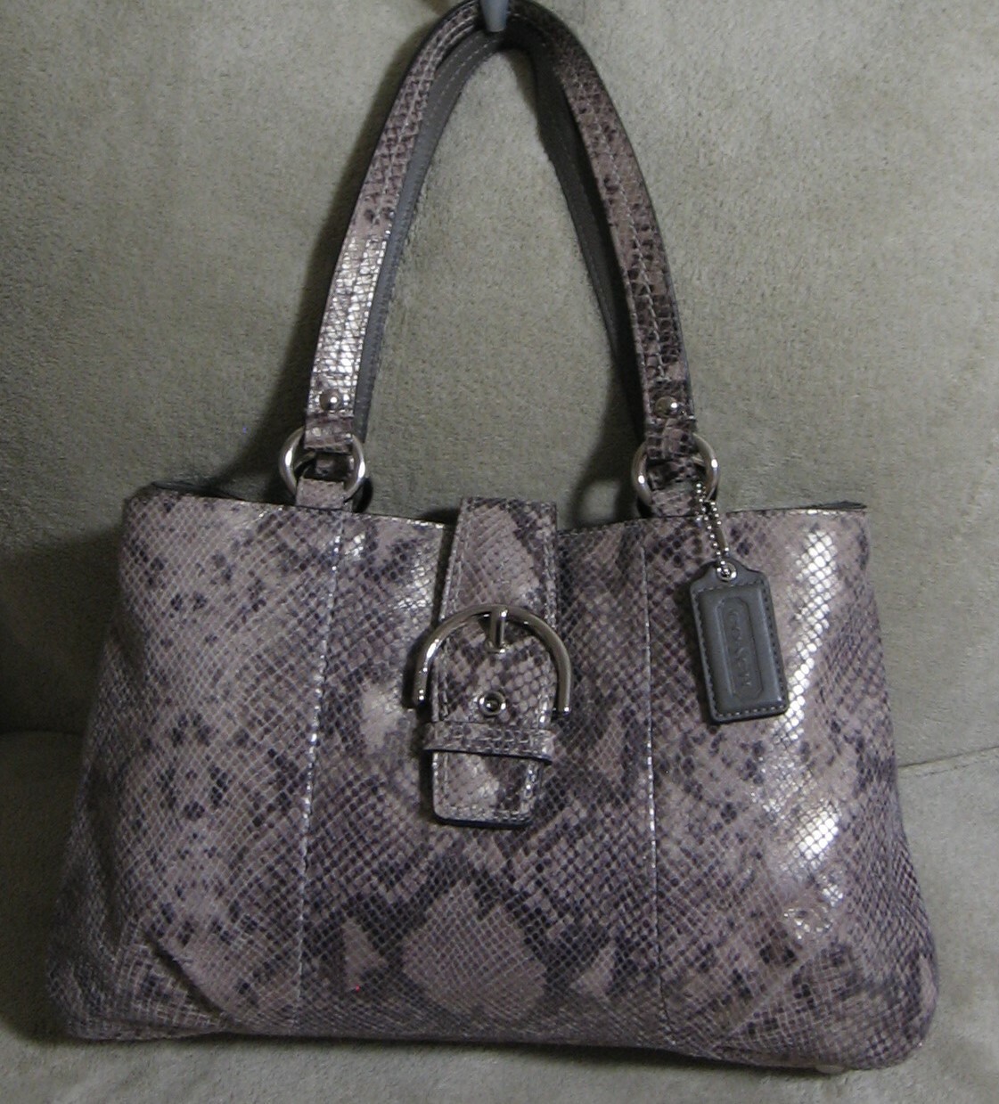 $428 COACH Soho Medium Grey Python Embossed Leath… - image 1