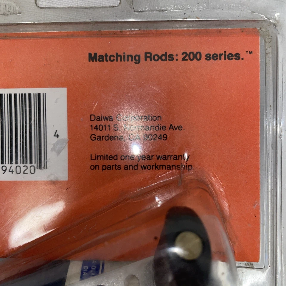 New Vintage Daiwa S80 Spin Cast Fishing Reel White Blue S - Image 3 of 4