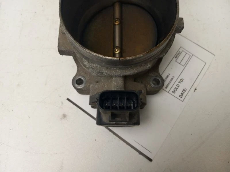 Ford Expedition 2005-2010 carrocería del acelerador Foto 2 de 4