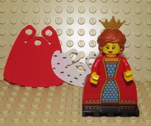 lego queen minifigure