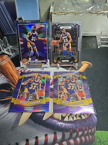 2023-24 Topps Chrome NBA Magic Johnson Blue Basketball Winner Stays Purple Optic - 第 1/4 張圖片
