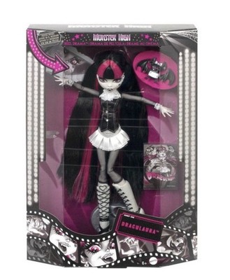 2022 Monster High Reel Drama Draculaura Doll Walmart Exclusive *Mint Condition*