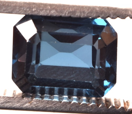 8.05 Cts. Natural London Blue Topaz Emerald Shape Certified Gemstone - Picture 2 of 2