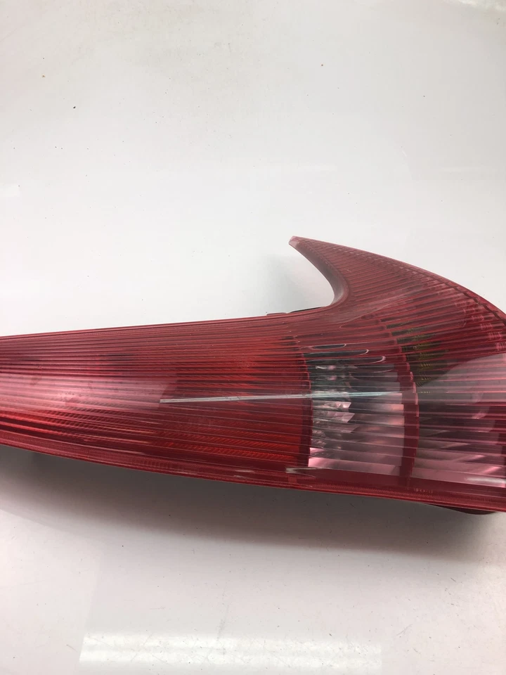 Luce portellone posteriore Peugeot 206 SW 2E/K 2005 25900429 - Immagine 2 di 4
