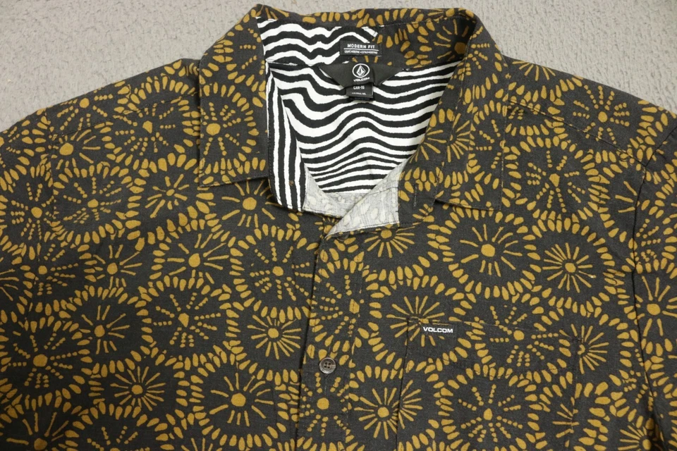 Volcom Stone Button Up Shirt Mens Extra Large Modern Fit All Over Print - Image 4 of 4
