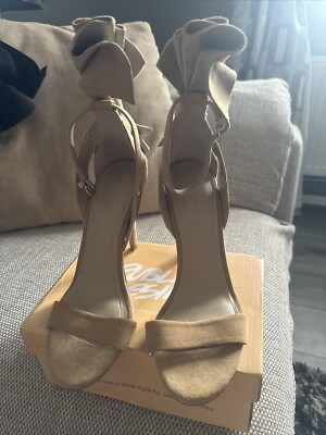 Kendall and Kylie Tan Suede Sandals Size UK UK