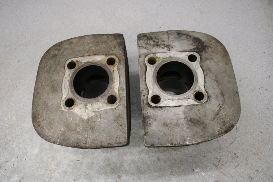 Kawasaki A1SS 1971 motor A1 cilindros de extremo superior 4228, LM Foto 2 de 4