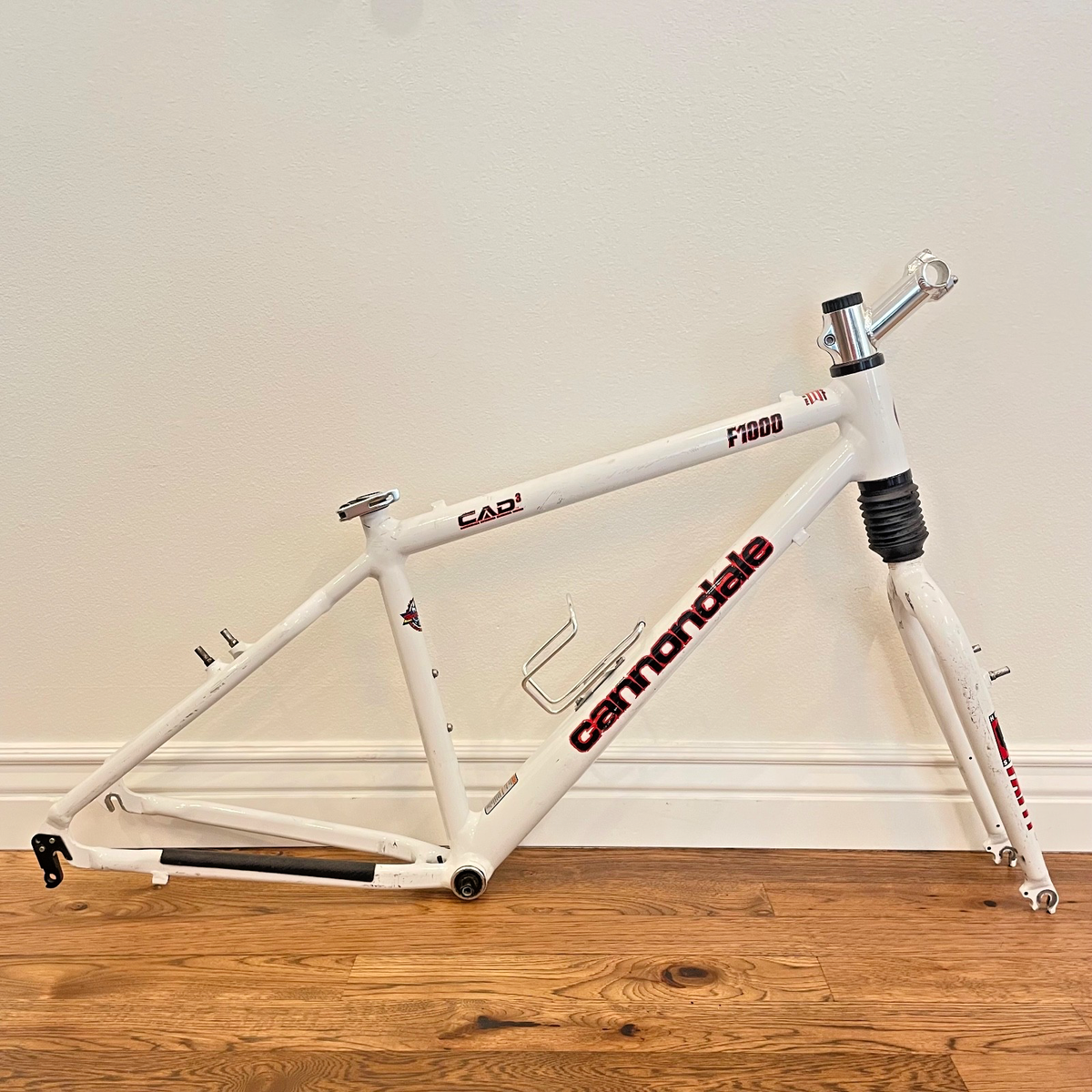 キャノンデール　CAAD3 F1000 old mtb フレーム キャノンデール CAAD3 F1000 old mtb フレーム CANNONDALE CAAD3