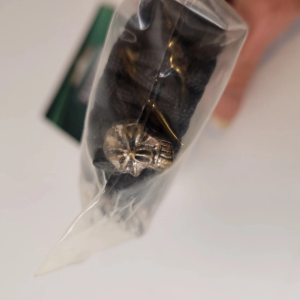 Pulsera Maxam 13" Negra Paracord Decorada con 6 Diferentes Cuentas de Calavera de 0,5" Foto 4 de 4