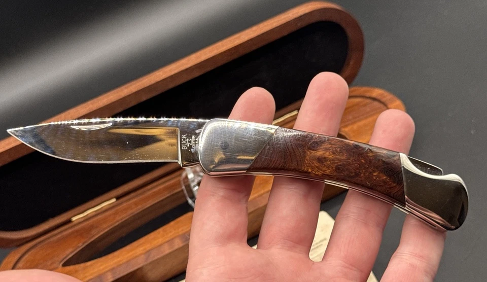 Buck Model 500 Duke Folding Knife In Presentation Box Mint In Box - Image 3 of 4