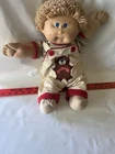 Cabbage Patch Kids Lite Brown Loop Curly Hair Boy Teddy bear Overalls Doll 78/82