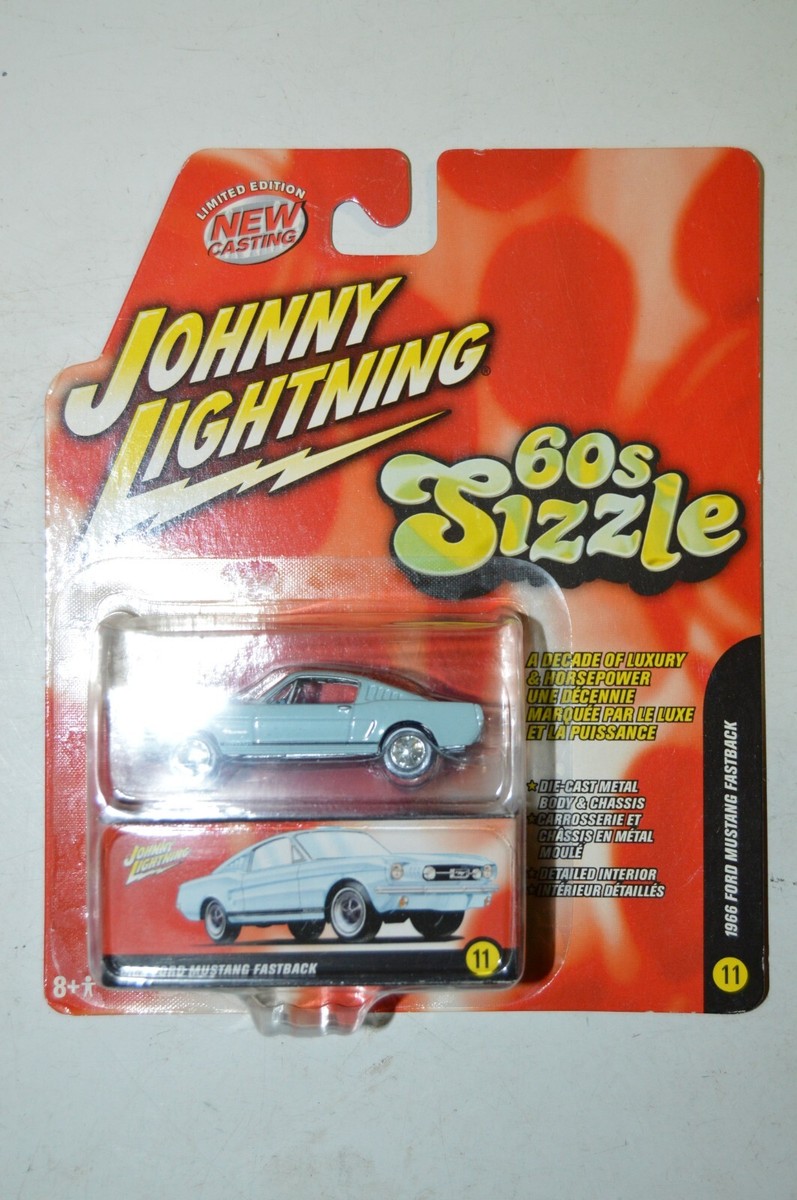 Johnny Lightning 60s Sizzle 1966 Ford Mustang Fastback BLUE 1:64