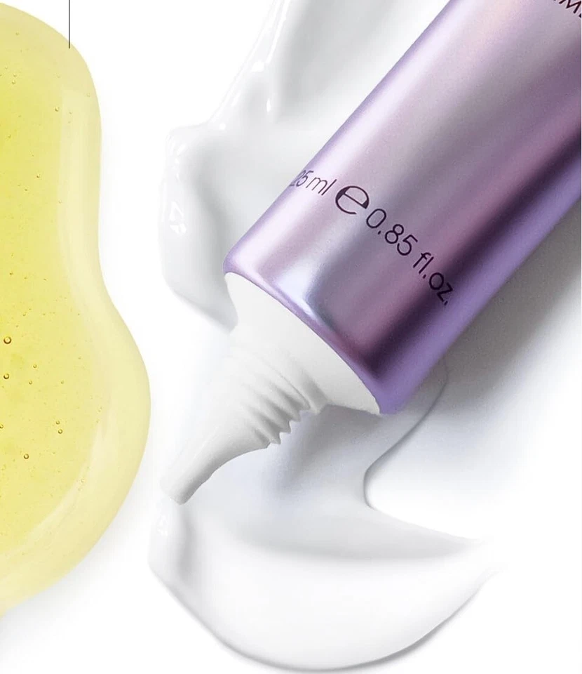 Farmasi VFX PRO Illuminating Primer, 25 ml./0.85 fl.oz - Image 3 of 4