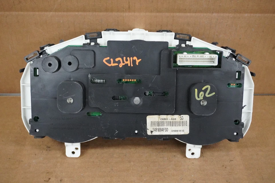 2011 2012 Nissan Sentra cabeça de instrumento medidor de velocidade cluster fabricante de equipamento original Unk milhas - Imagem 2 de 4