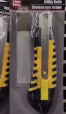 Tool Bench Utility Knife With Two Extra Blades Included - Brand New