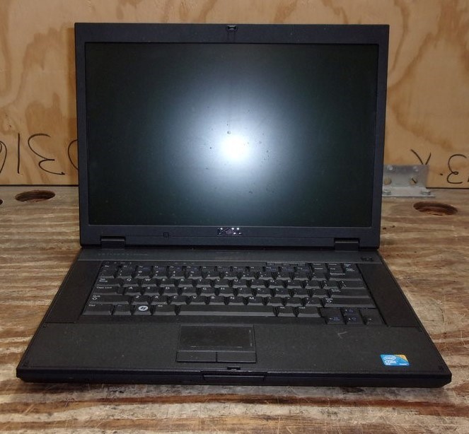 Dell Latitude E5500 PP32LB Laptop Core2 Duo P8700 1.6GHz 2GB 80GB