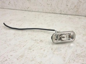 VW GOLF V 1K1 Kotflügelblinker vorne rechts 8E0949127 1.98 Petrol 85kw 31448330