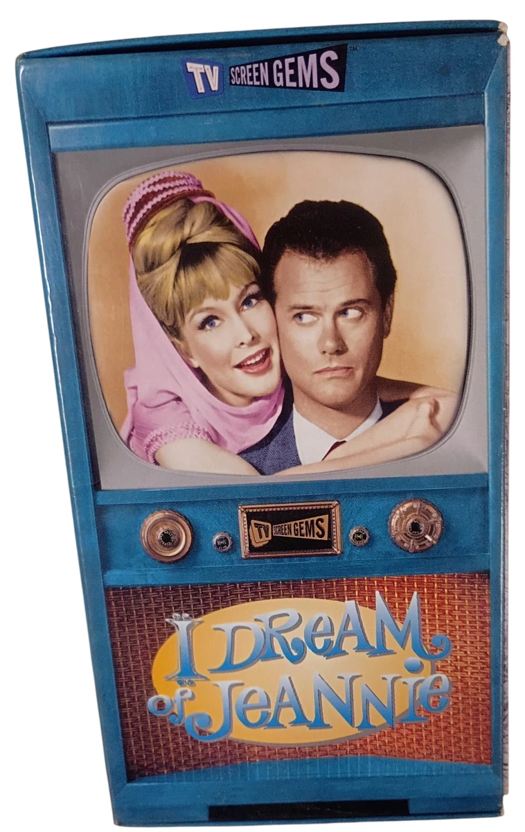 その他 I Dream of Jeannie: Waiter Theres a Girl in Bottle [VHS] [Import] I Dream of Jeannie: Waiter Theres a Girl in Bottle [VHS] [Import