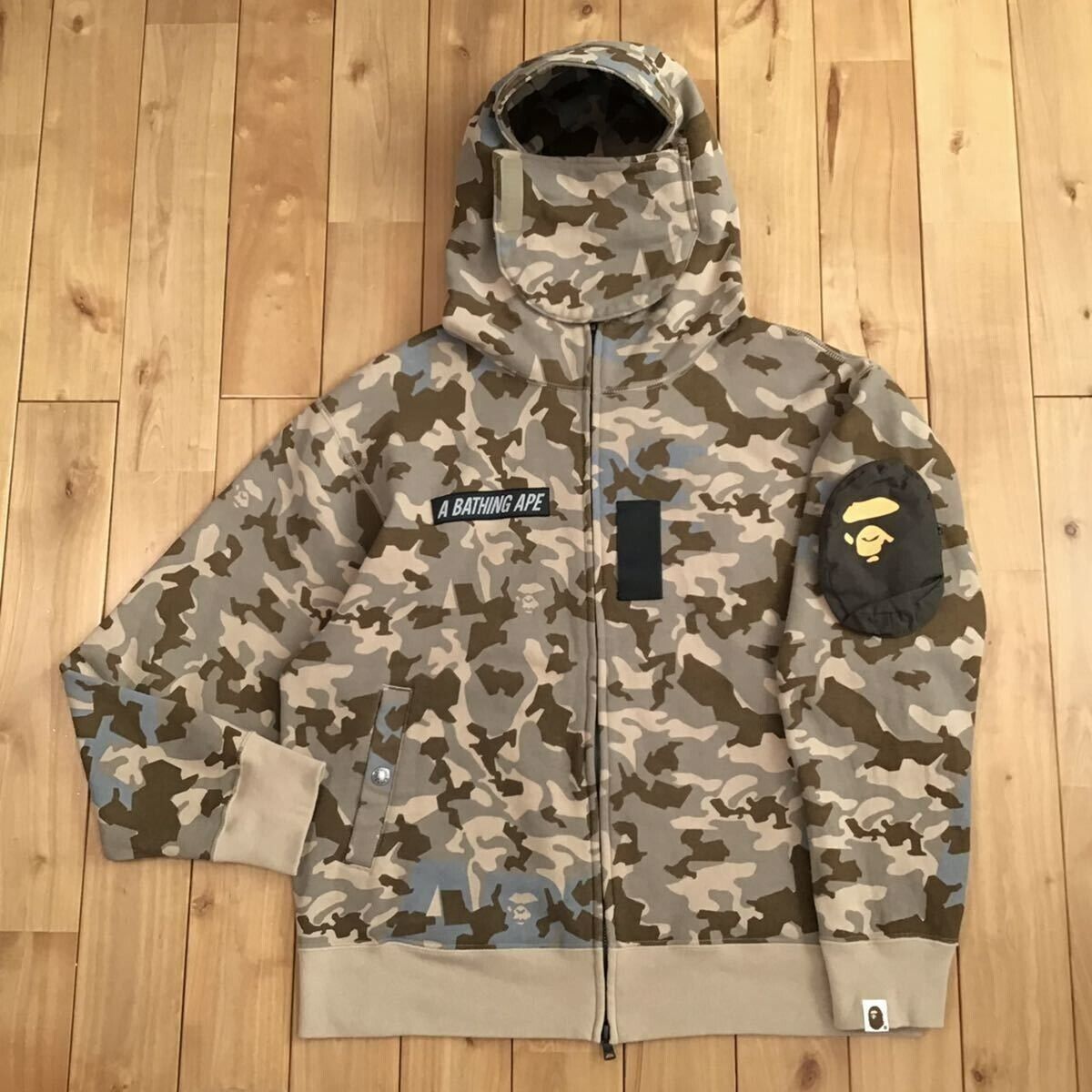 BAPE SAND CAMO MILITARY RELAXED FIT FULL ZIP MASK HOODIE A BAPE SAND CAMO MILITARY RELAXED FIT FULL ZIP MASK HOODIE A