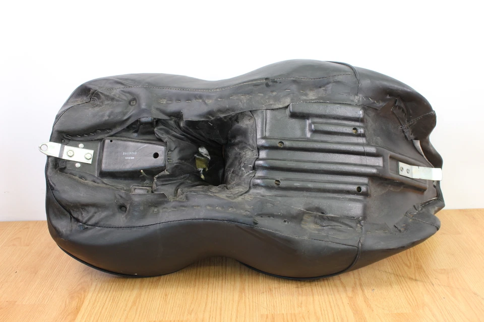 Harley Davidson 2006 FLHTCUI Ultra Classic Electra Glide asiento sillín Foto 4 de 4