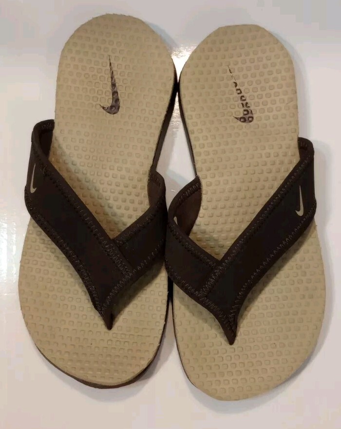 Nike Celso Thong Sandals Womens 5.5 Slides Flip Flops Brown Tan Comfort