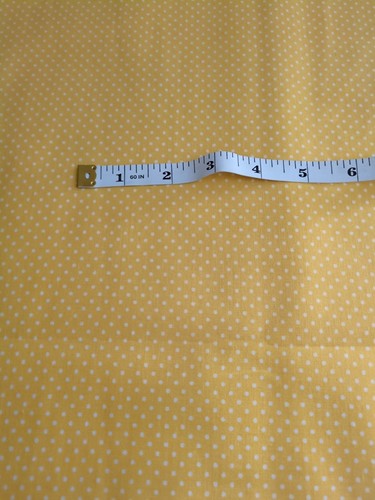 Yellow Pin Dot 100% Cotton Fabric By The Yard 44" Wide - Afbeelding 1 van 1