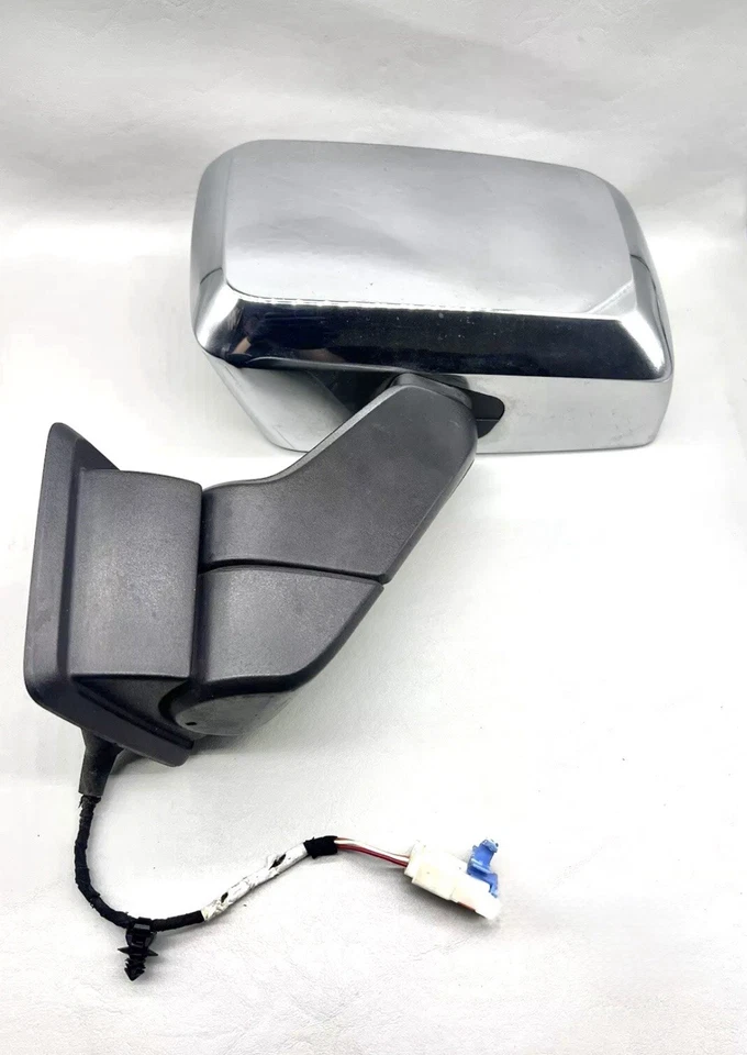 Hummer H3 Power Left LH Driver Side Door Mirror Chrome 2006-2010 OEM - Image 2 of 4