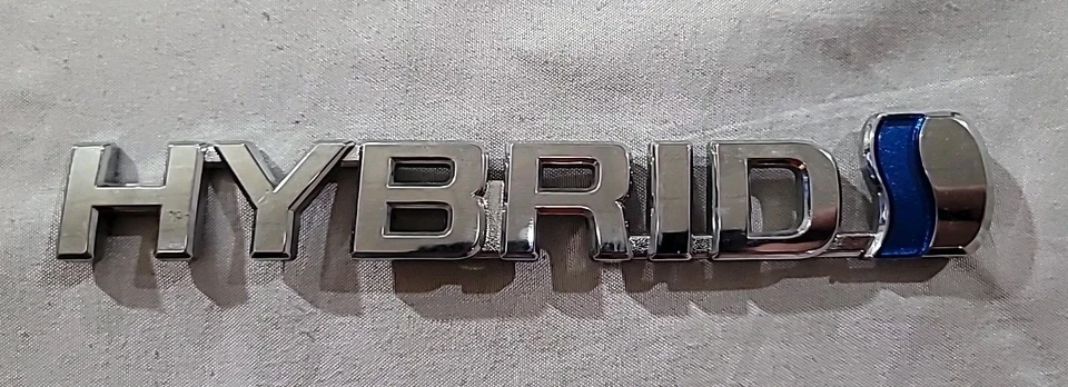 Toyota 75374-47060 "HYBRID" Fender Emblem PRIUS 12/16 USED OEM REFURB ISHED - Image 2 of 4