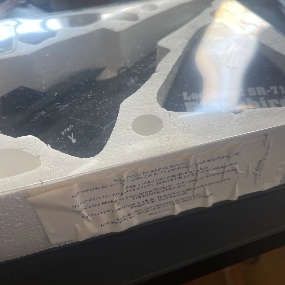 Lockheed SR71 Blackbird Atlas Editions escala 1/144 - USAF 9ª SRW EN CAJA Foto 4 de 4