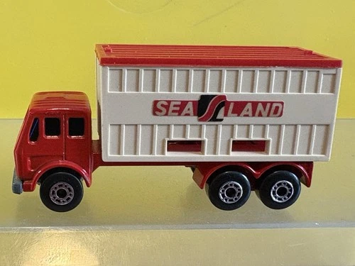 Vintage Lesney Matchbox Superfast #42 Mercedes Container Truck MINT 1977 L-52A
