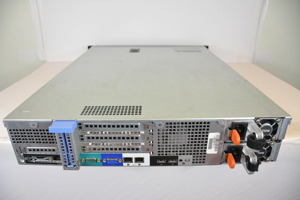 Dell PowerEdge R520 Server 2xE5 2470 2.10GHz 96GB 3x2TB SAS H710 - Image 2 of 3