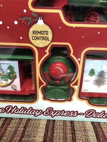 Nuevo Juego de Tren Disney Mickey Mouse Holiday Express Edición Deluxe 49 Piezas 20 ft - Imagen 6 de 12