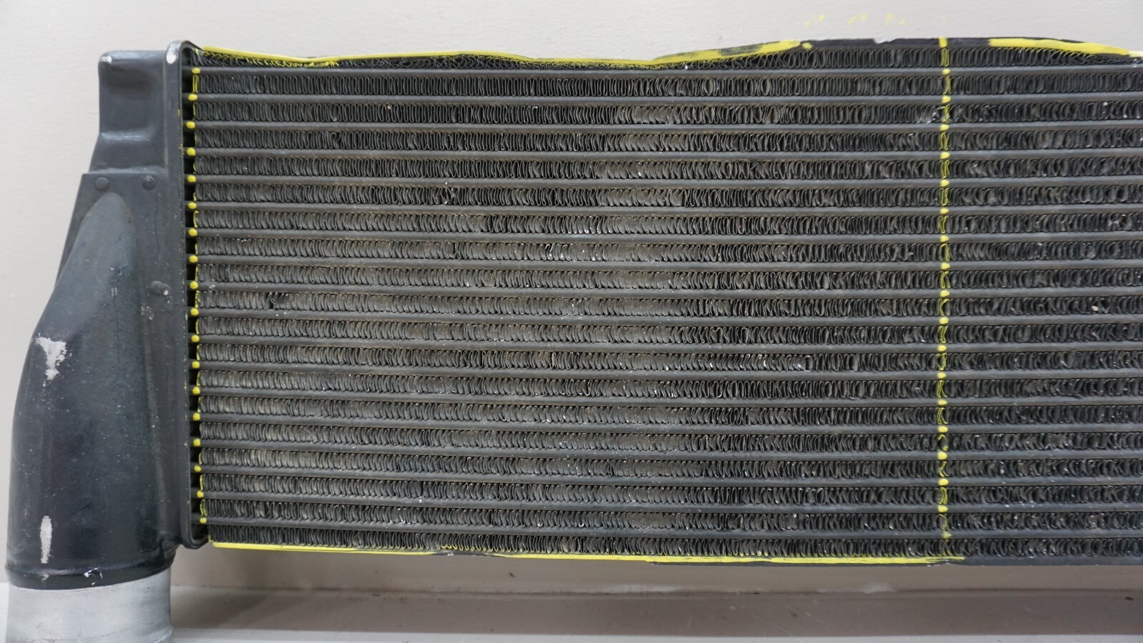 FERRARI 488 CHALLENGE LEFT LH INTERCOOLER OEM 336492 FR6492-L