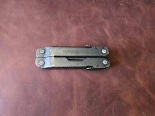 One Leatherman Super Tool 300 TSA Good Condition