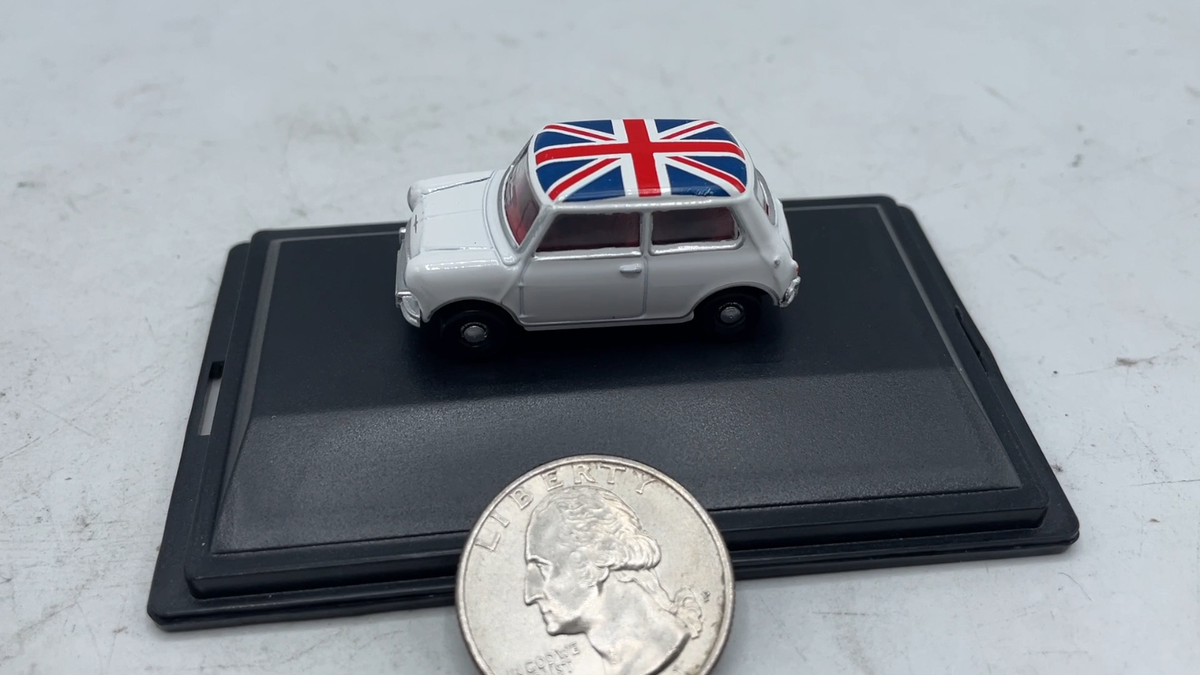 Austin Mini Cooper クリスタルミニカー Austin Mini Cooper White with Union Jack Roof Diecast car 1:76 OO