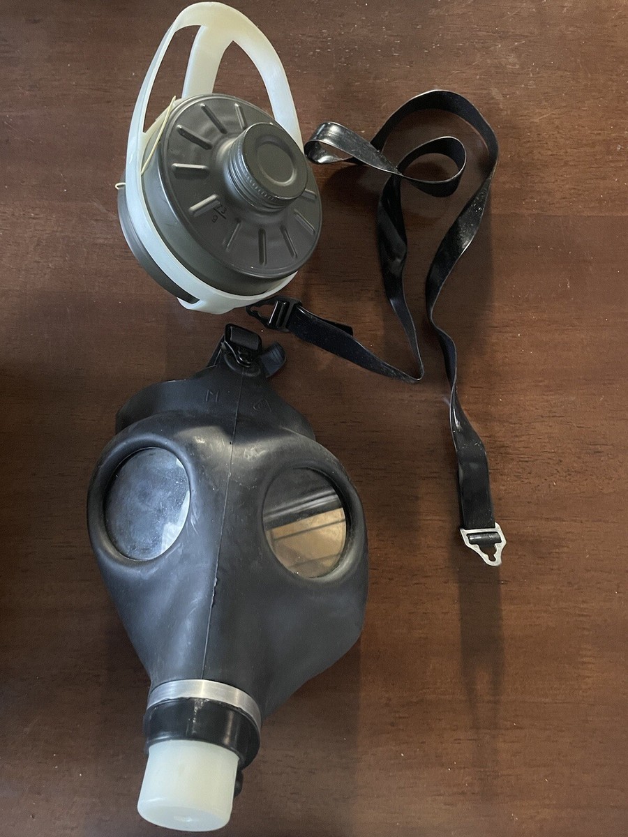 German Gas Mask with ZIVILSCHUTZ Filter - 68 - (B6) | eBay