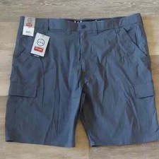 NWT Wrangler ATG All Terrain Gear Cargo Shorts Grey Size 46
