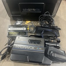 Vintage Magnavox VHS Movie Maker Camcorder Deluxe Set w/ Hard Case  Accessories