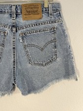 Levi s Strauss Co. 80s Vintage 37910 910 Light Denim Cotton Cutoff Shorts Sz 9