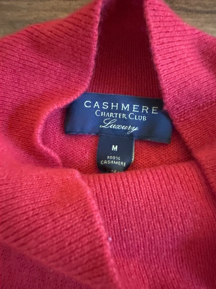 Suéter Charter Club luxo 100% cashmere vermelho AMOR bordado coração pérola M - Imagem 4 de 4