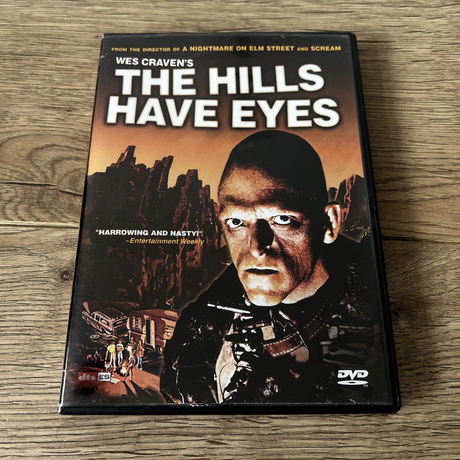 The Hills Have Eyes - Wes Craven Region 1 - Two-Disc Edition with booklet