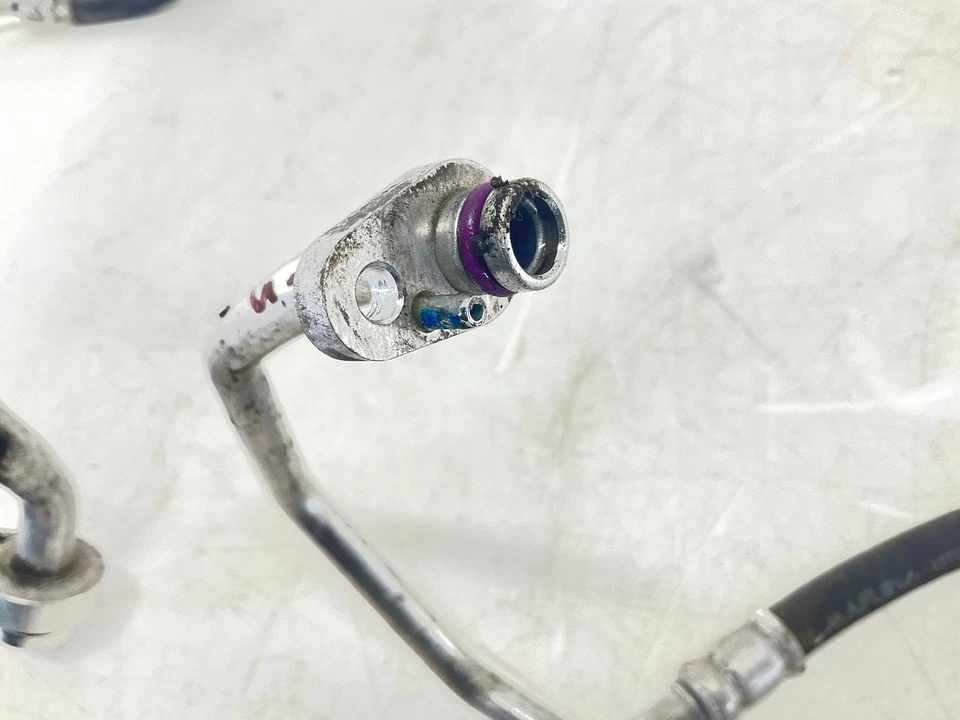 Línea de manguera de succión y líquido y descarga de aire acondicionado Volkswagen Jetta 19-21 Foto 4 de 4