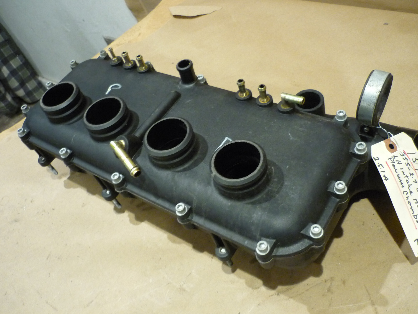Ferrari 355 2.7 LH Intake Manifold Plenum Chamber P/N 157702